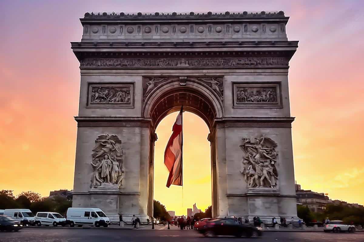 L'arc de Triomphe, tourisme à Paris