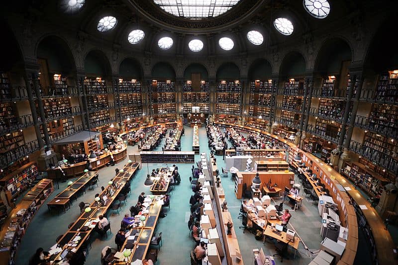 Paris : Bibliothèque nationale de France, site Richelieu, salle ovale.