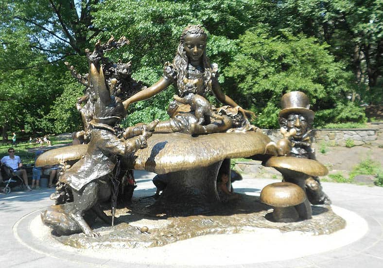 Statue Alice in Wonderland à Central Park