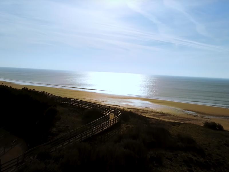 Sunrise on a Ile de Ré beach