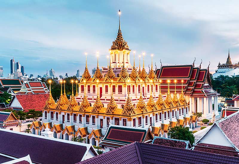 Wat Ratchanatdaram Woravihara, temple Loha Prasat à Bangkok.